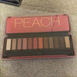 BYS Eyeshadow Palette